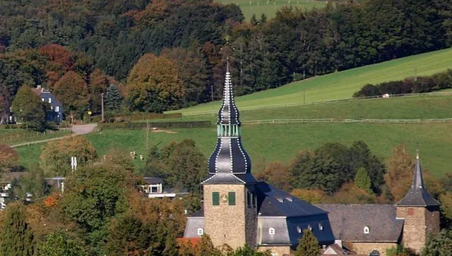 Kirche in Landschaft